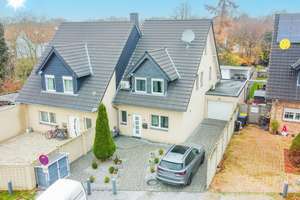 Energieklasse A: Neuwertige Doppelhaushälfte mit traumhafter Ausstattung in ruhiger Spielstraße – Die vollständige Adresse der Immobilie erhältst du vom Anbieter., 47506 Neukirchen-Vluyn – Vorschaubild 1