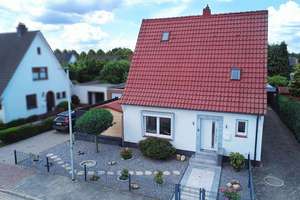 Delmenhorst / Neuwertige Doppelhaushälfte mit Garage in ruhiger Lage – Die vollständige Adresse der Immobilie erhältst du vom Anbieter., 27755 Düsternort, Delmenhorst – Vorschaubild 21