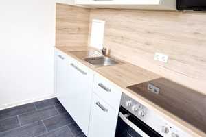 "Singleträumchen zum Wohlfühlen" - sanierte 1 Zimmer Wohnung mit Balkon & EBK – Olvenstedter Grund 35, 39130 Magdeburg – Vorschaubild 2