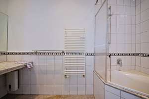 Vielseitiges Stadthaus in Bonn-Bad Godesberg – Die vollständige Adresse der Immobilie erhältst du vom Anbieter., 53173 Alt-Godesberg, Bonn – Vorschaubild 17