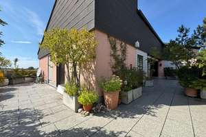 Katip | Wohnen mit Weitblick: Exklusive renovierte Penthouse-Maisonette im Augsburger Univiertel – Die vollständige Adresse der Immobilie erhältst du vom Anbieter., 86159 Universitätsviertel, Augsburg – Vorschaubild 2