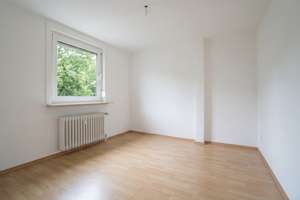 Wi - Sonnenberg - gemütliche 2 Zimmer Dachgeschosswohnung  in ruhiger Waldrandlage