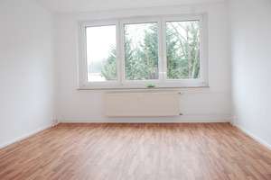 3-Raum-Erdgeschosswohnung mit Balkon – Gustav-Freytag-Str. 1, 9111 Zentrum, Chemnitz – Vorschaubild 2
