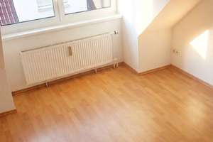Sonnige DG-Maisonette Wohnung in Berlin-Hermsdorf: 3 Zimmer, 2 Balkone – Die vollständige Adresse der Immobilie erhältst du vom Anbieter., 13467 Hermsdorf, Berlin – Vorschaubild 7