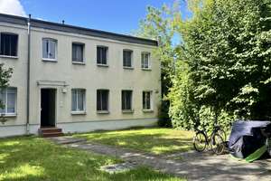 Kleine Wohnung in ruhiger zentraler Lage zum Sofortbezug möbliert oder unmöbliert – Die vollständige Adresse der Immobilie erhältst du vom Anbieter., 10409 Prenzlauer Berg, Berlin – Vorschaubild 2
