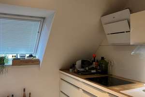 Schöne 2-Zimmer-Maisonette-/Galeriewohnung mit Balkon in Düsseldorf-Kaiserswerth zu vermieten – Die vollständige Adresse der Immobilie erhältst du vom Anbieter., 40489 Kaiserswerth, Düsseldorf – Vorschaubild 14