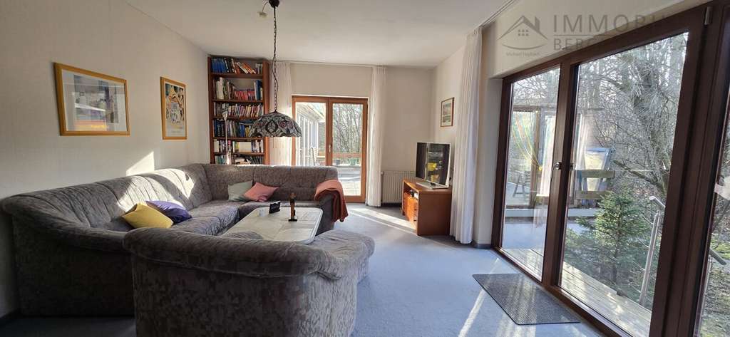 Immobilie in Hückeswagen - EINFAMILIENHAUS MIT EINLIEGERWOHNUNG IN RUHIGER UND BELIEBTER SACKGASSENLAGE VON HÜCKESWAGEN - Bild 3