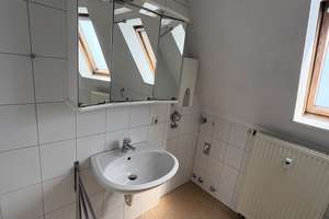 Kompaktes Apartment in Ulm: 1-Zimmer-Wohnung im Dachgeschoss – Die vollständige Adresse der Immobilie erhältst du vom Anbieter., 89077 Weststadt, Ulm – Vorschaubild 3