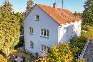 Ein Haus zum Wohlfühlen! Freistehendes 3-FH mit Nutz- und Ziergarten in beliebter Lage in Weiherfeld – Karlsruhe – Vorschaubild 1