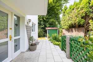 Gartenidyll: Lichtdurchflutetes Reiheneckhaus mit großzügigem Garten in top Wohnlage! – Ebersberg (Kreis) – Vorschaubild 2