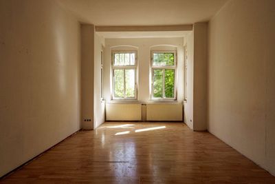 Große Altbauwohnung in attraktiver Innenstadtlage