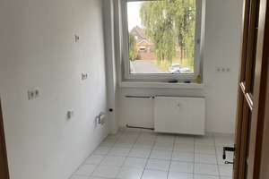 6 Familienhaus, Wohnung mit Balkon, sucht Alleinstehende, ruhige  Dame, ab 55 Jahre – Die vollständige Adresse der Immobilie erhältst du vom Anbieter., 44319 Wickede, Dortmund – Vorschaubild 2
