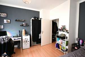 WG geeignet! 3,5 Zimmer in der Bochumer Innenstadt mit Tageslichtbad! – Kanalstr. 5, 44787 Gleisdreieck, Bochum – Vorschaubild 3