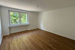 1 NKM FREI: Moderne 2-Zimmer-Wohnung mit Balkon in Solingen – Bahnhofstraße 14, 42651 Solingen-Mitte, Solingen – Vorschaubild 6