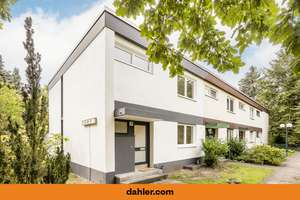Modernisiertes Reihenendhaus in begehrter und ruhiger Lage von Berlin-Wannsee
