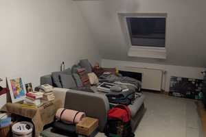 Schöne Dachgeschosswohnung mit Balkon in der Innenstadt-Ost/ Saarlandviertel zu vermieten – Dortmund – Vorschaubild 1