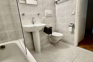 Property thumbnail 9