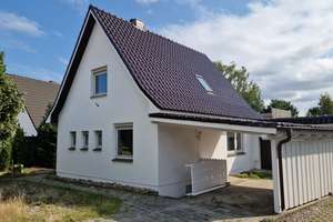 Klassisches Einfamilienhaus in ruhiger aber zentraler Lage von Mölln – Die vollständige Adresse der Immobilie erhältst du vom Anbieter., 23879 Mölln – Vorschaubild 1