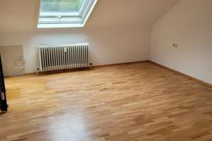 von Privat: Ruhige 3-Zi. DG Wohnung (86qm), Balkon, EBK, Gäste-WC, TG-Stellplatz, keine Maklergebühr – Die vollständige Adresse der Immobilie erhältst du vom Anbieter., 70619 Riedenberg, Stuttgart – Vorschaubild 14