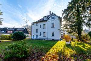 * RESERVIERT * EINZIGARTIGE VILLA IN SPITZENLAGE – HISTORISCHE ARCHITEKTUR MIT ZEITGEMÄSSEM KOMFORT – Erlangen – Vorschaubild 2
