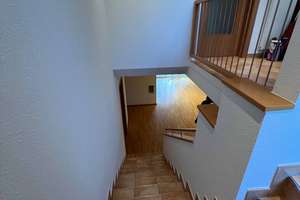 Wunderschöne, großzügige 5,5-ZW / Haus mit Garten, 2 Stellpl., 2 Bädern, Gäste-WC, EBK, bezugsfrei – Aichtalstr. x, 71088 Holzgerlingen – Vorschaubild 10