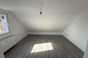 Schöne 2-Zimmer-Dachgeschosswohnung nach Sanierung – Die vollständige Adresse der Immobilie erhältst du vom Anbieter., 42657 Burg/Höhscheid, Solingen – Vorschaubild 5