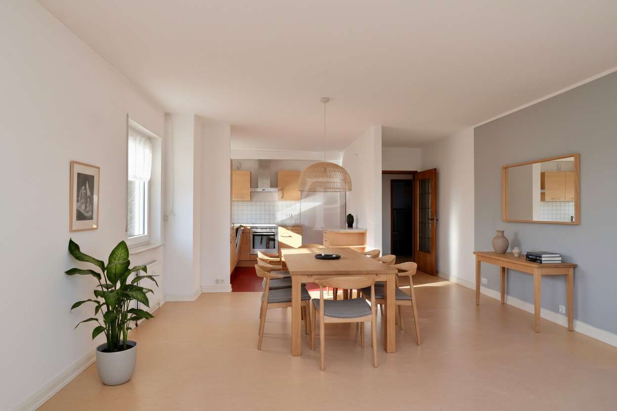 Immobilie in Niedernhausen - Wohnglück mit Kamin und Balkon – Raum für Ihre Lieblingsmomente - Bild 4