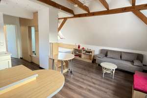 Pauschalmiete! möblierte 1-Zimmer-Dachgeschoss-Wohnung mit Duschbad, Einbauküche, PKW-Stellplatz – Alte Bahnhofstraße 20, 18119 Seebad Warnemünde, Rostock – Vorschaubild 2