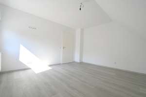 Einzugsfertige Dachgeschosswohnung am Lohmühlenpark! ! – Beckeradsdelle 114, 45897 Buer, Gelsenkirchen – Vorschaubild 6