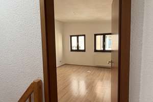 Lebendiger Wohnraum: Hinterhaus mit 2 Etagen in Essen-Holsterhausen – Keplerstraße 65, 45147 Holsterhausen, Essen – Vorschaubild 10