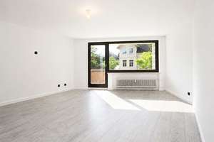 Investieren oder einziehen: Modernisierte Eigentumswohnung mit Balkon – Die vollständige Adresse der Immobilie erhältst du vom Anbieter., 22145 Rahlstedt, Hamburg – Vorschaubild 2