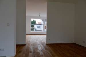 Großzügige Doppelhaushälfte im Herzen von Sulzbach mit 193 m², 5 Zimmer. – Die vollständige Adresse der Immobilie erhältst du vom Anbieter., 65843 Sulzbach (Taunus) – Vorschaubild 4