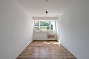 Lichtdurchflutete 3-Zimmer-Wohnung mit Panoramablick, 2 Balkonen und Aufzug – Die vollständige Adresse der Immobilie erhältst du vom Anbieter., 73447 Oberkochen – Vorschaubild 6