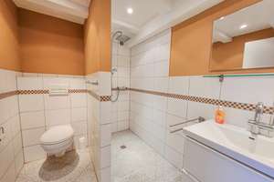 Haus mit Charakter & Nebengebäude – viel Potenzial für kreative Käufer – 60437 Nieder-Eschbach, Frankfurt am Main – Vorschaubild 19