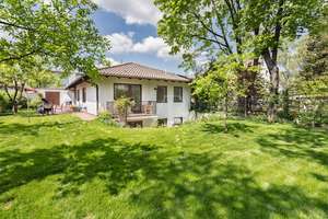 Großzügiges Einfamilienhaus mit ruhigem Garten und vielseitigem Platzangebot – Die vollständige Adresse der Immobilie erhältst du vom Anbieter., 81245 Obermenzing, München – Vorschaubild 2