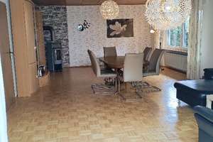 Charmantes Einfamilienhaus mit großem Garten, Wintergarten, Terrasse, Garage und modernisiertem Bad – Schulstraße 4, 56566 Neuwied – Vorschaubild 10
