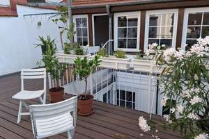 Quadrat D 4, Anno 1700: Traum-Maisonette mit XXL-Dachterrasse