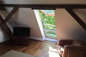 Traumhafte Dachgeschoß-Loft-Wohnung mit gehobener Ausstattung & TG-Stellplatz – Memeler Straße 13, 93057 Konradsiedlung-Wutzlhofen, Regensburg – Vorschaubild 2
