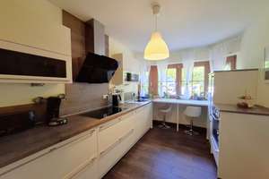 Familiennest zum Wohlfühlen! Charmantes Einfamilienhaus mit 4 Zimmern, Balkon und Garten – Die vollständige Adresse der Immobilie erhältst du vom Anbieter., 26919 Brake (Unterweser) – Vorschaubild 5
