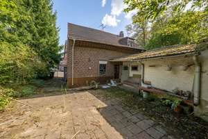 Seltenes Investitionsjuwel in Mönchengladbach – großzügiges Grundstück mit Neubaupotenzial – Die vollständige Adresse der Immobilie erhältst du vom Anbieter., 41065 Uedding, Mönchengladbach – Vorschaubild 2