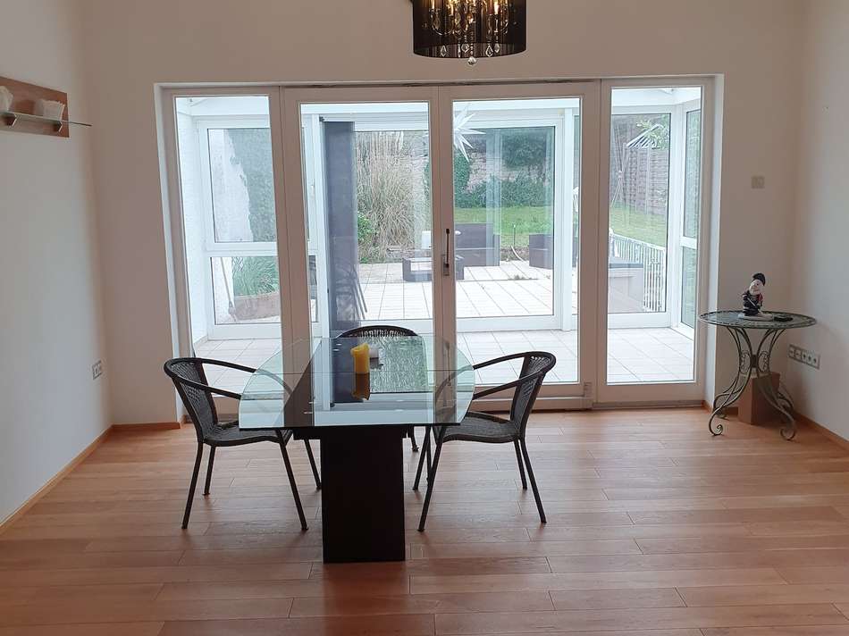 16 OG Esszimmer Wintergarten
