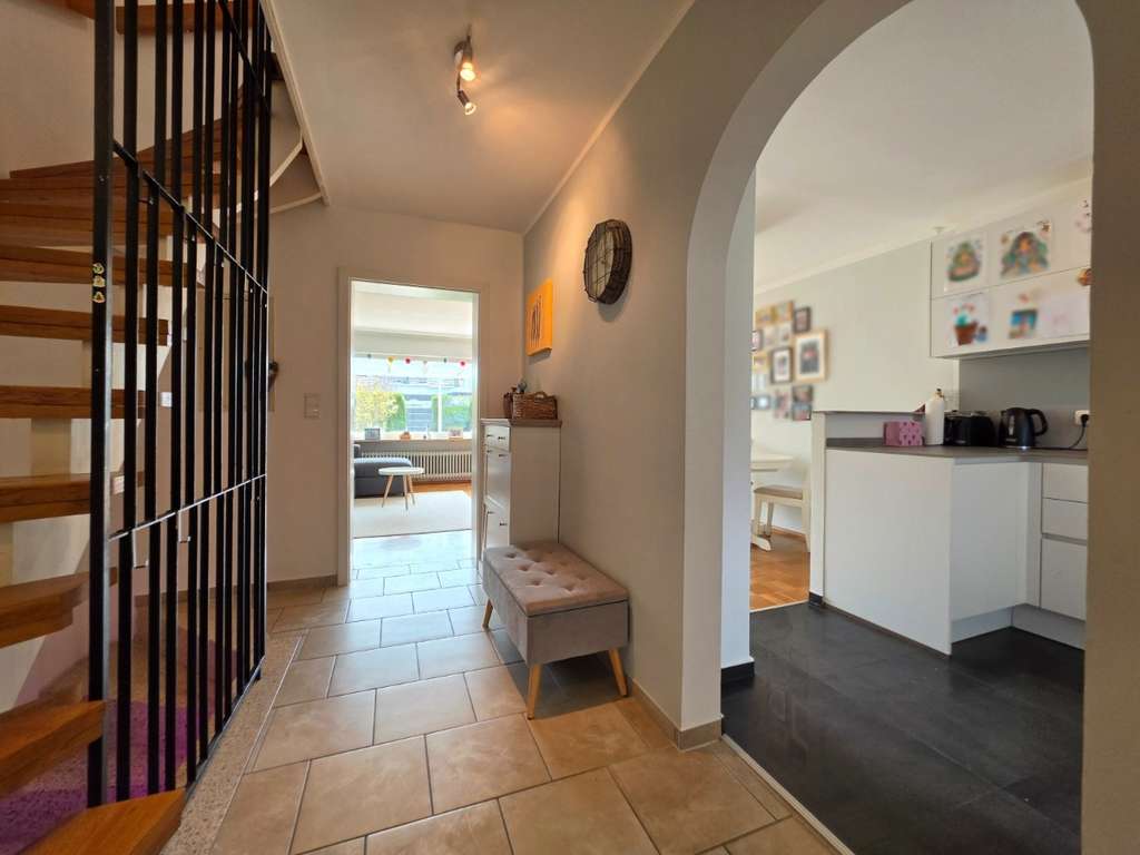 Immobilie in Putzbrunn - Familientraum: modernisiertes Reihenhaus in Putzbrunn-Waldkolonie - Bild 1