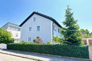 **Exklusives Mehrfamilienhaus mit Photovoltaikanlage - großer Garten und idyllischer Pool!!** – München – Vorschaubild 2