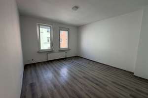 "Top Lage Nürnberg Luitpoldviertel" Charmante 3-Zi-Altbau-ETW in gepflegtem MFH mit Balkon – Die vollständige Adresse der Immobilie erhältst du vom Anbieter., 90461 Glockenhof, Nürnberg – Vorschaubild 6