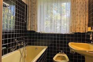 Ein freistehendes Einfamilienhaus - großer Garten - und gute Wohnlage ! – Die vollständige Adresse der Immobilie erhältst du vom Anbieter., 65199 Dotzheim, Wiesbaden – Vorschaubild 9