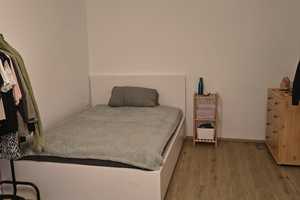 Gemütliches, möbliertes Apartment direkt am Westpark – zur Untermiete (nur 1–2 Monate, 30 m², 930 €) – München – Vorschaubild 2