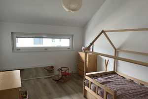 NEUBAU 4,5-Zimmer-Reihenendhaus in Neuweiler auf die Natur. Mit oder ohne Möbel. – Carl-Orff-Straße 14, 71093 Böblingen (Kreis) – Vorschaubild 2