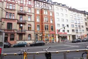 Lagejuwel, 4 Zimmer-Wohnung in der Boppstrasse