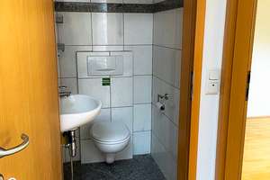 Großzügige 5,5-Zimmer-Dachgeschosswohnung mit Wintergarten und Aufzug direkt in die Wohnung – 44135 Kaiserbrunnen, Dortmund – Vorschaubild 16