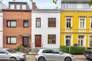 Ein- oder Zweifamilienhaus in Top-Lage – Flüsseviertel, Bremen‑Neustadt ( WG geeignet)